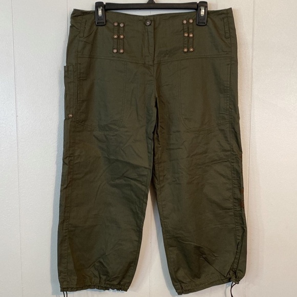 Papaya Y2K Embroidered Crop Pants NWT  size L - Picture 1 of 10